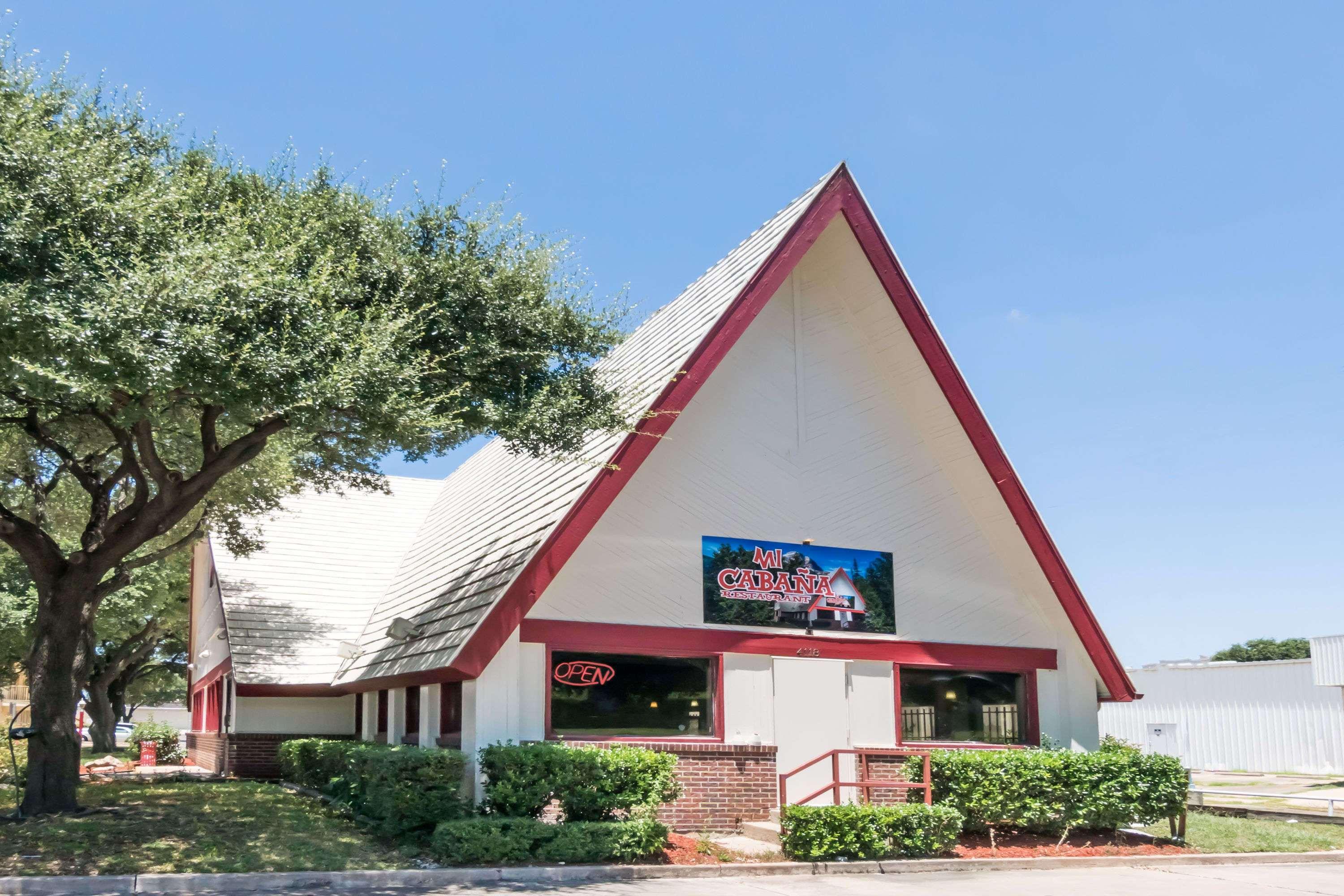 Days Inn South Austin Exterior photo